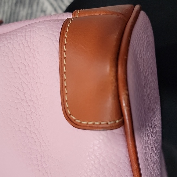 EUC Barbie pink💕Pebble Grain Dooney & Bourke shoulder bag - Picture 10 of 14